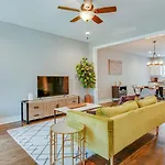 Couple Townhome Getaway Near East * Nashville