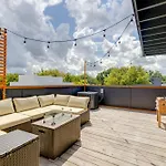 Holiday home Luxury 3 Bed Close To Downtown *