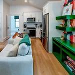 Holiday home Stylish Modern In Nashville's 12 South Nashville