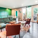 Holiday home Pet-friendly Abode W/ Balcony In East Nashville! Nashville