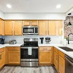 2 Bdr Riverfront Living In Downtown * Nashville