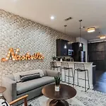 1 Bdr Loft Near The Parthenon Holiday home *
