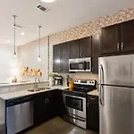 1 Bdr Loft Near The Parthenon * Nashville