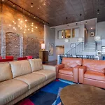 Riverfront Family Loft For 4 Nashville
