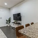 Holiday home Centennial Park Near Broadway Sleeps 4 *
