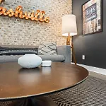 Beautiful For 4 Mins To Nightlife Holiday home Nashville