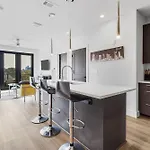 Holiday home West End Getaway For 5 With Pool Nashville