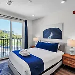 Apartment Gorgeous For 8 With Rooftop & Gym Near Dt *