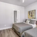 Holiday home 2 Townhomes - Sleeps 24-rooftop Patios