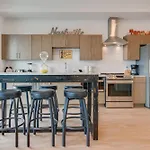 Apartment Illume 305 *