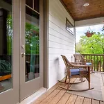 Nell\'S Haven Two Miles To Downtown & Broadway