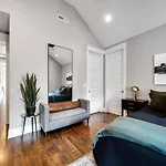 Nell's Haven Two Miles To Downtown & Broadway Holiday home *