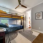 Beaus Oasis - 3 Miles To Dtwn Holiday home Nashville