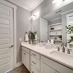 Holiday home Beaus Oasis - 3 Miles To Dtwn Nashville