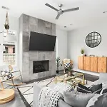 Modern Luxury With Rooftop Deck, 3 Mi To Downtown