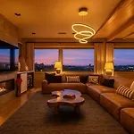 Holiday home Epic Luxury Mansion W Skyline Views *