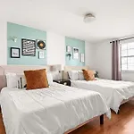 Cozy Midtown Apt Central Location Walkable
