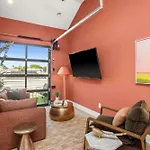 Luxe At 8th And Argyle Elite Vacation Spot