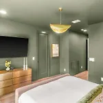 Holiday home Luxe At 8th And Argyle Elite Vacation Spot
