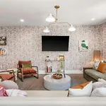 Luxe At 8th And Argyle Elite Vacation Spot Holiday home