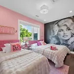 Bright 3br East Retreat 10 Min To Broadway