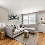 Let's Get Cozy In Nashville! Holiday home
