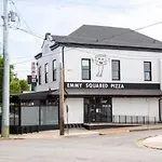Apartment Only 4 Miles To Broadway With Free Parking And Tvs In Bedrooms