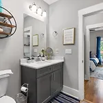 Only 4 Miles To Broadway With Free Parking And Tvs In Bedrooms * Nashville