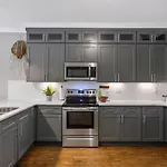 Only 4 Miles To Broadway With Free Parking And Tvs In Bedrooms Apartment