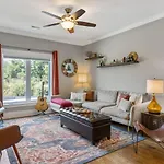 Apartment Only 4 Miles To Broadway With Free Parking And Tvs In Bedrooms Nashville
