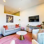 Illume 302 Apartment