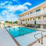 Apartment Illume 302 *