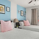 Relax And Unwind On Music Row Holiday home Nashville