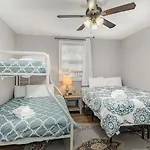 Apartment 3 Units - Sleeps 24 - Mins To Downtown And Airport Nashville