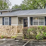 Apartment 3 Units - Sleeps 24 - Mins To Downtown And Airport