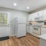 3 Units - Sleeps 24 - Mins To Downtown And Airport Nashville
