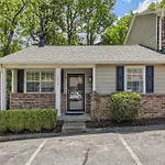 Cute & Cozy - Minutes From Downtown & Bna