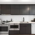 Holiday home Luxury Riverview Walk To Broadway With Garage And Patio *