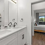 Group Getaway - 2 Homes Rooftops 28 Holiday home Nashville