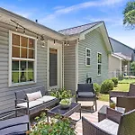 Wildcat Cottage Enchanting Home Ten Minutes To Downtown