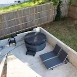 Holiday home Modern Stunner 5 Min To Dt Hot Tub Rooftop Views Nashville
