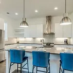Holiday home Songbird - Sleeps 16 - Two Rooftops With View Nashville