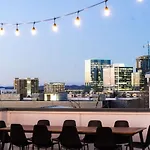 Songbird - Sleeps 16 - Two Rooftops With View Holiday home Nashville