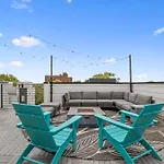Townhouse With Rooftop & Modern Comfort * Nashville