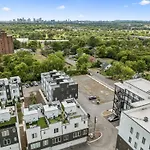 Nashville Townhouse With Rooftop & Modern Comfort