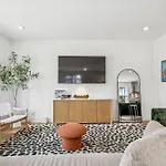 Townhouse With Rooftop & Modern Comfort