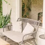 Historic Gem: 4 Bedroom With Pool, Walk To Hotspots Nashville
