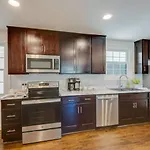 Holiday home Music Getaway, 10 Min To Downtown And Opry *