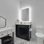 Boutique On Riverfront- Park Free Holiday home *