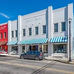 Boutique Studio In Heart Of Dynamic 12 South #203